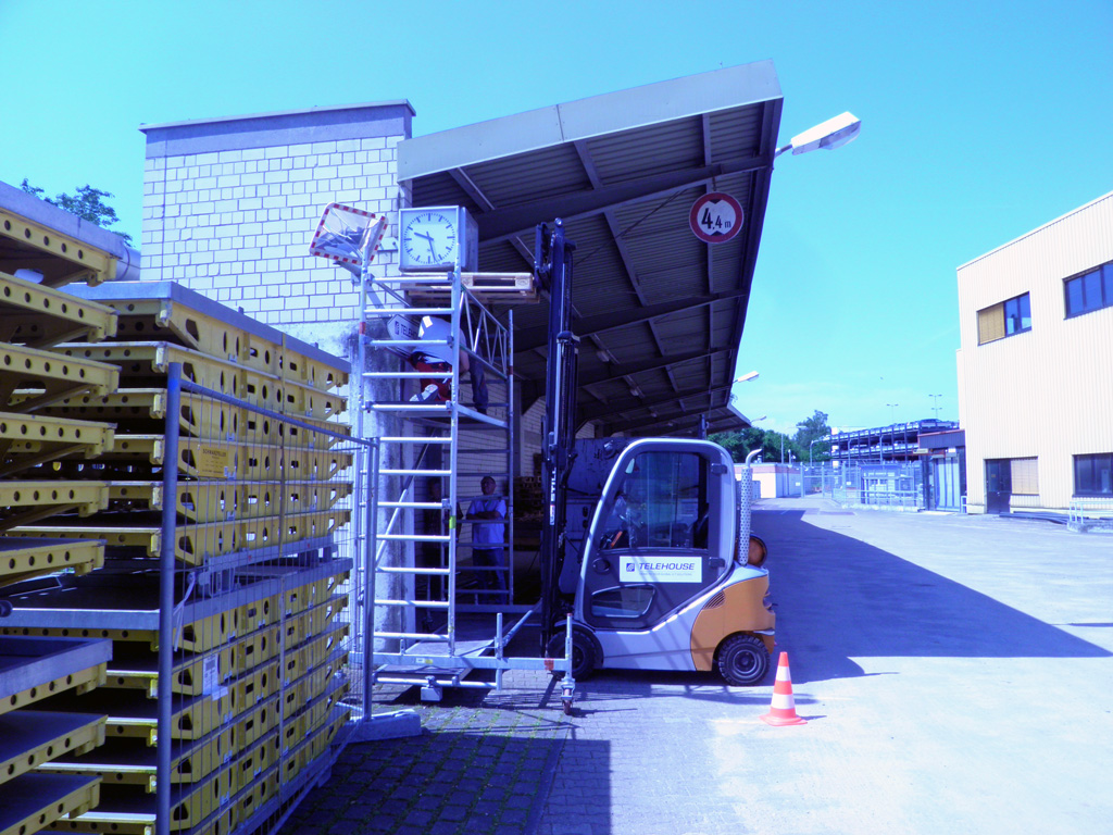 tn-aussenuhr-05.jpg